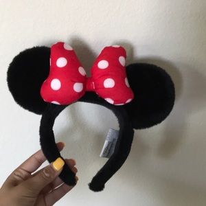 MINNIE MOUSE EARS